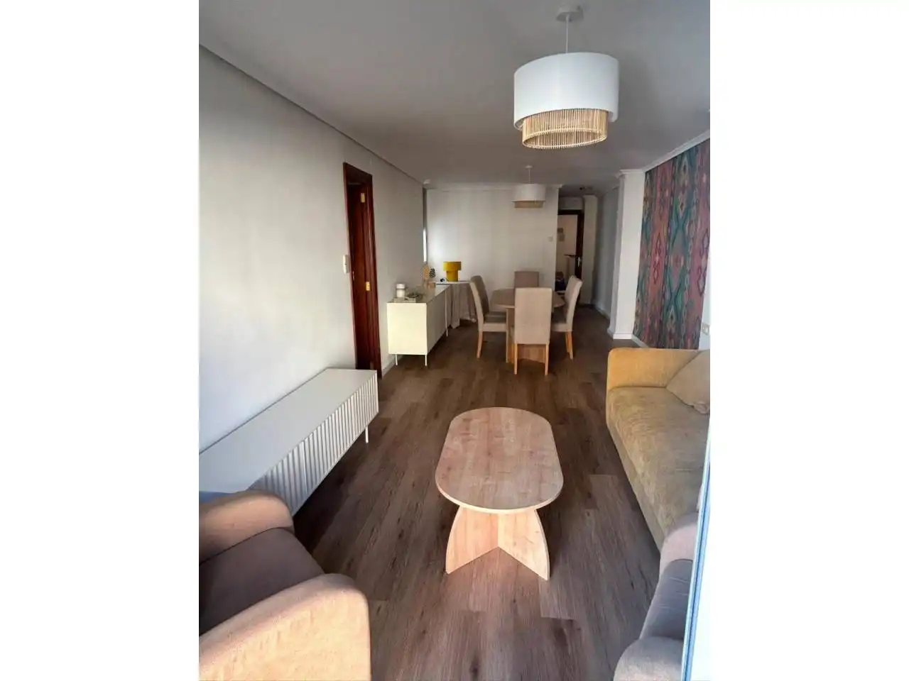 Living room of Flat for rent in Valencia  with Air Conditioner, Parquet flooring and Storage room