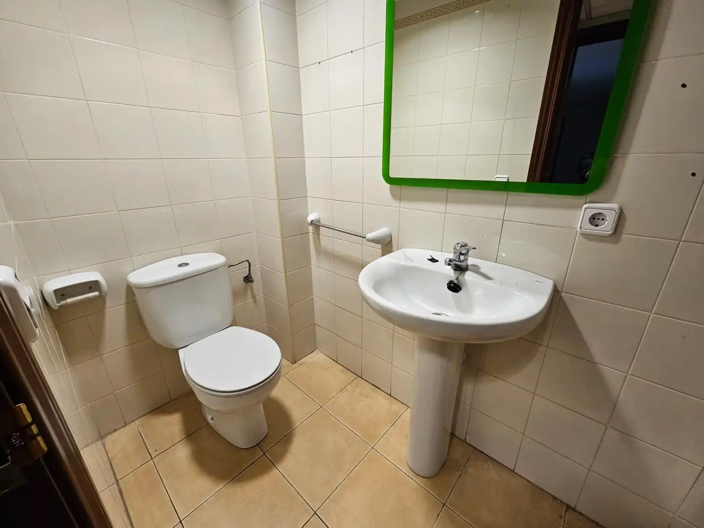 Office for sale in Santa Rosa - Valdeolleros