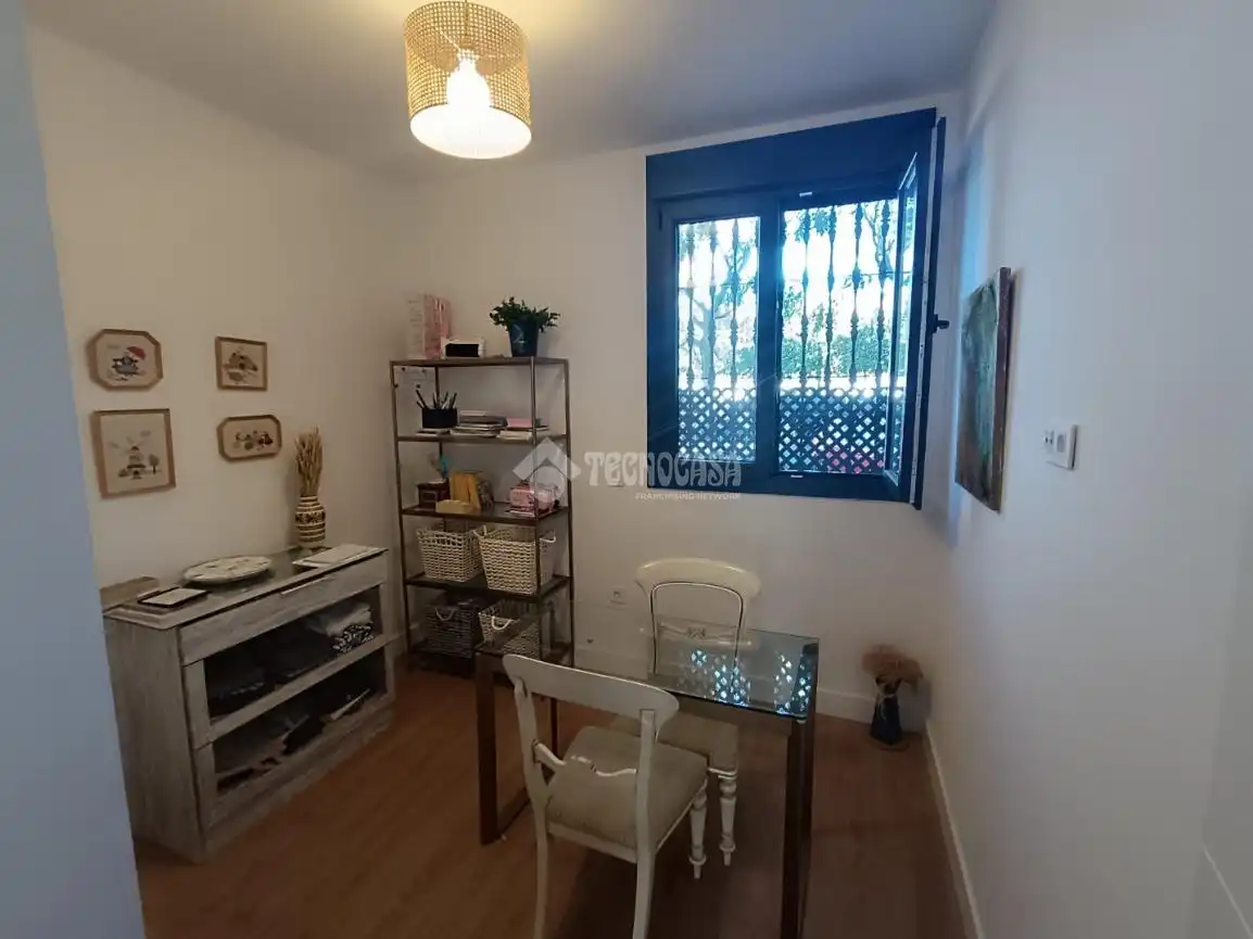 Habitación de Piso en venta en Sevilla con Aire acondicionado