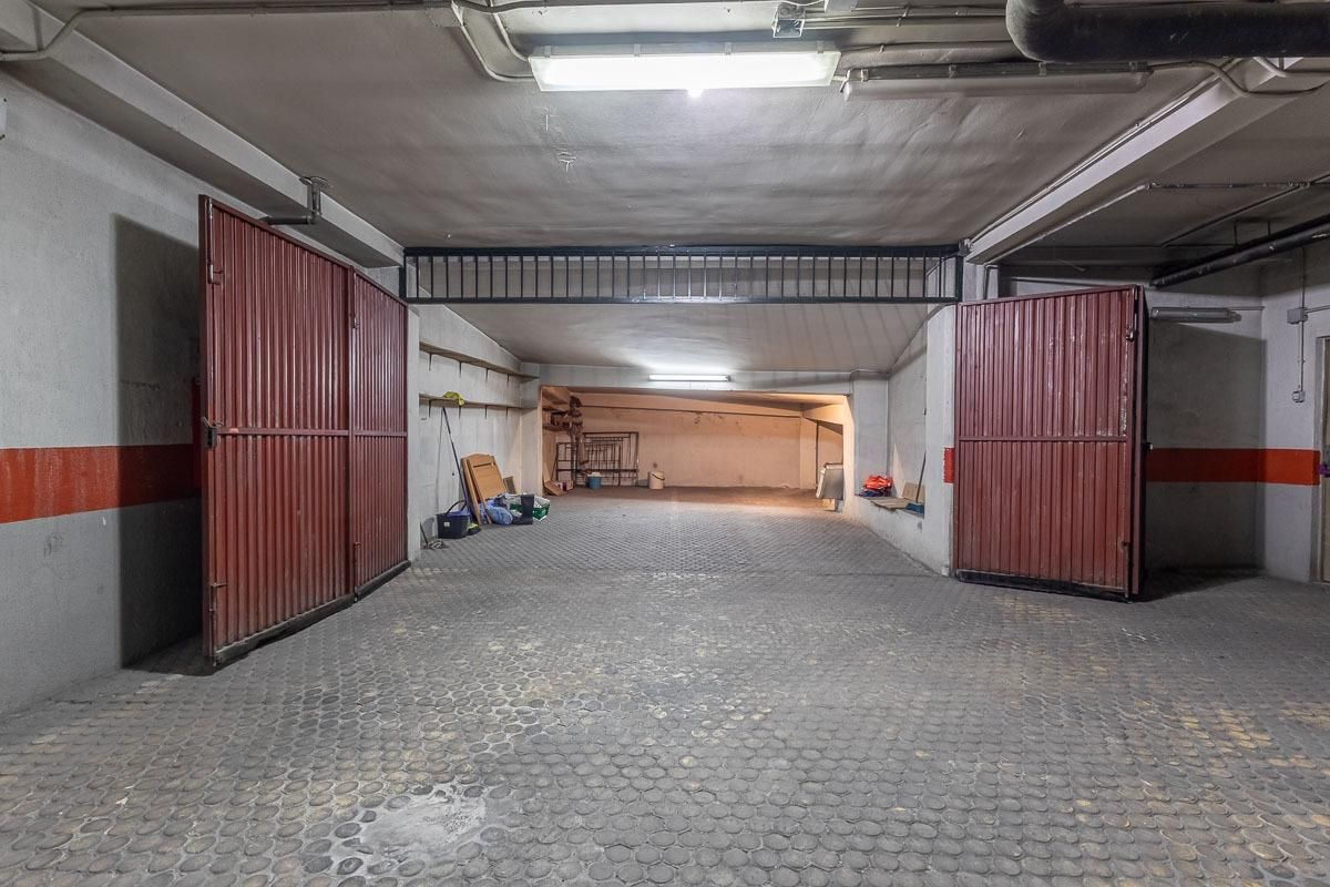 Parking of Garage for sale in  Granada Capital