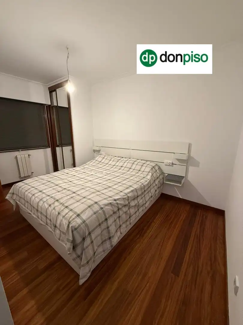 Schlafzimmer von Wohnungen zum Verkauf in Vigo  mit Abstellraum