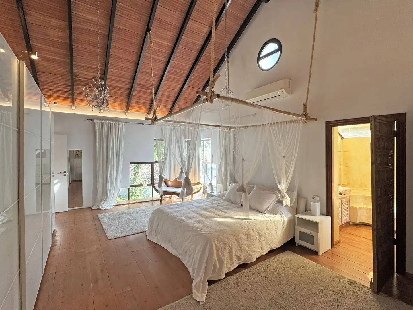 Dormitori de Casa o xalet de lloguer en Marbella amb Jardí privat, Terrassa i Piscina
