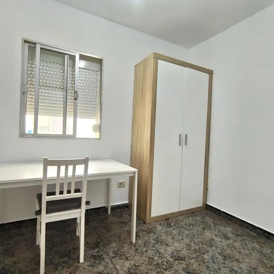 Dormitori de Apartament de lloguer en Telde amb Traster i Moblat