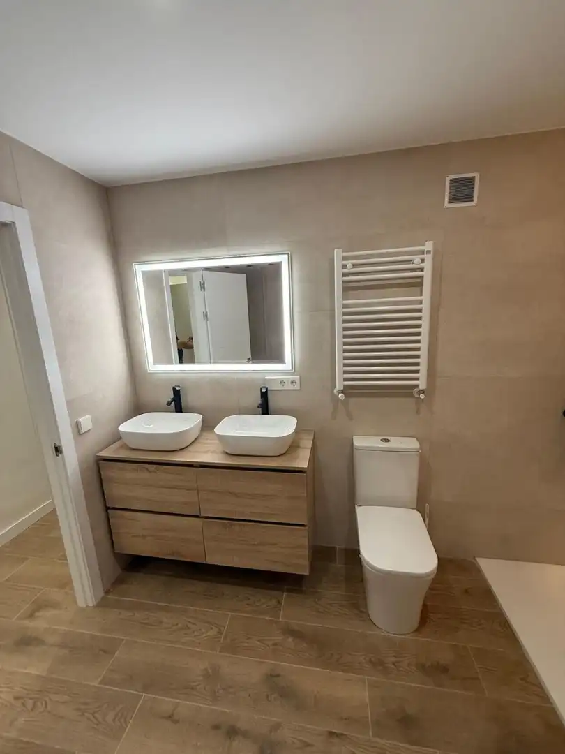 Baño de Piso en venta en Ciudad Real con Terraza