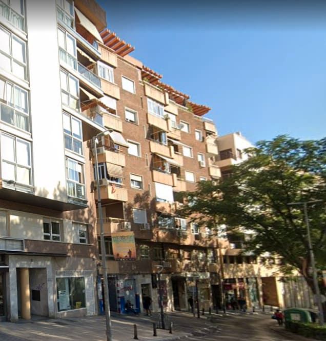 Local en venda a Calle Granada, 35, Puente Tablas - Puente Nuevo - Cerro Molina