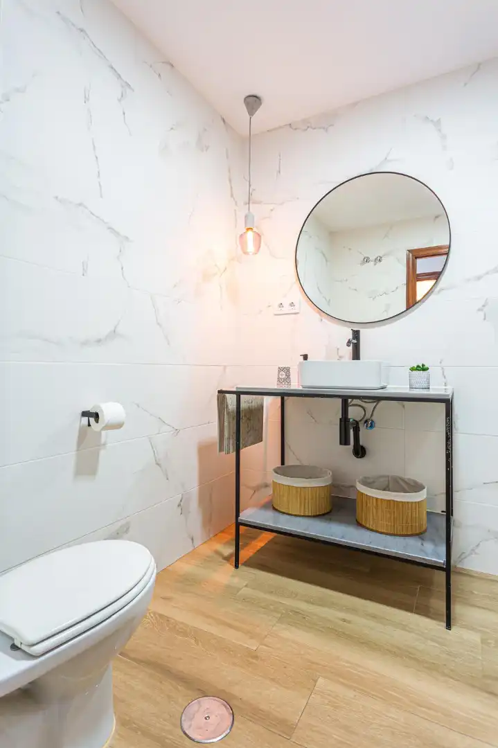 Bathroom of Flat for rent in Sanlúcar de Barrameda  with Air Conditioner, Heating and Furnished