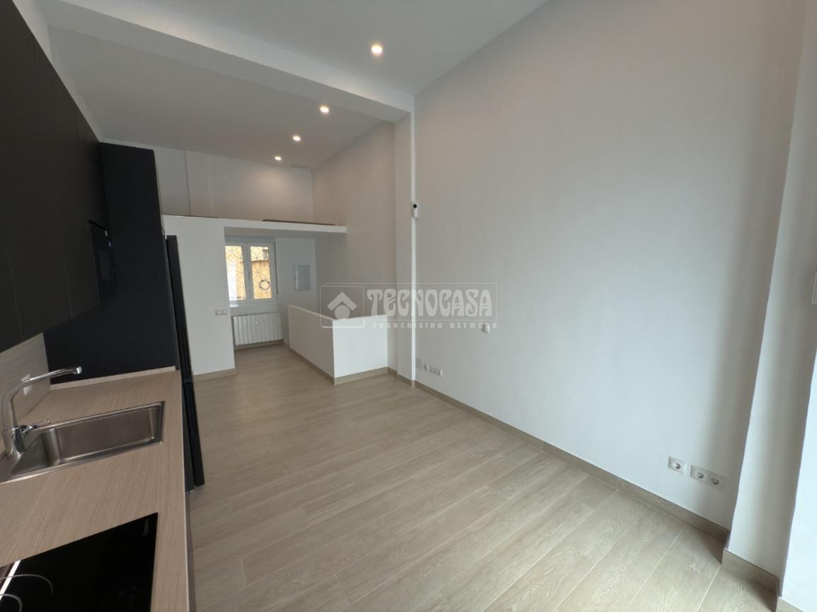Flat for sale in  Madrid Capital