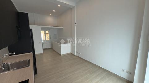 Foto 5 de Piso en venta en Fuente del Berro, Madrid