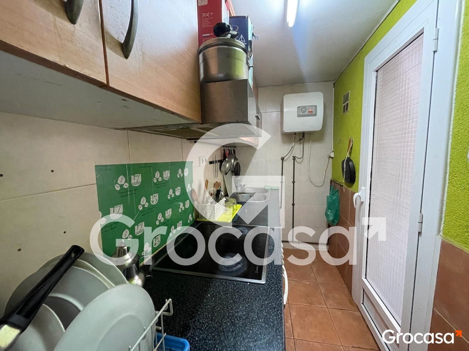 Kitchen of Flat for sale in Mataró  with Oven, TV and Internet