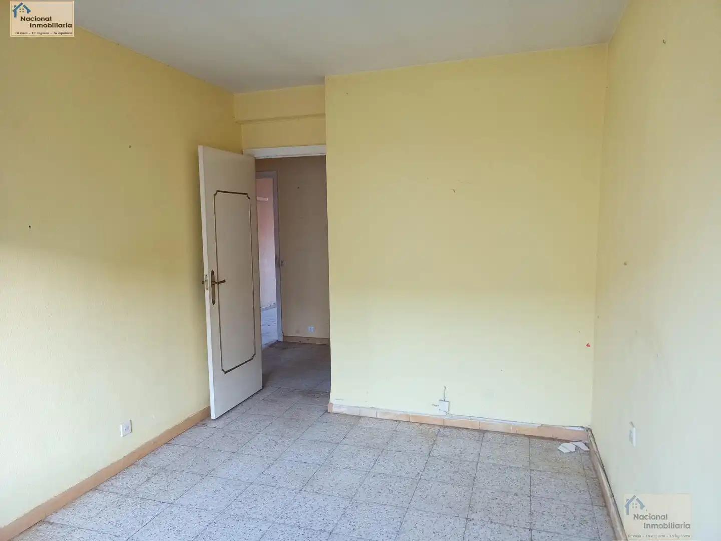 Habitación de Piso en venta en Segovia con Calefacción y Alarma