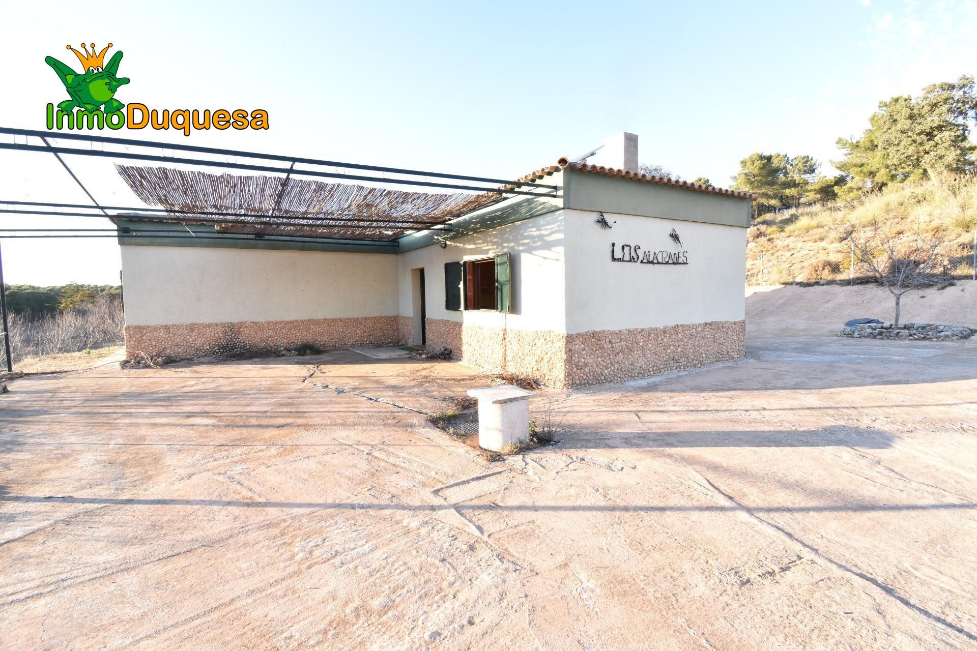 Country house for sale in Albuñuelas  with Private garden and Terrace