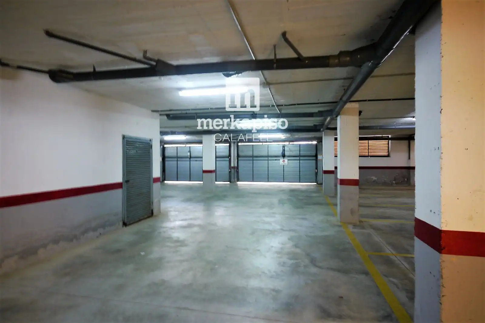 Parking de Piso en venta en Calafell con Aire acondicionado, Terraza y Piscina