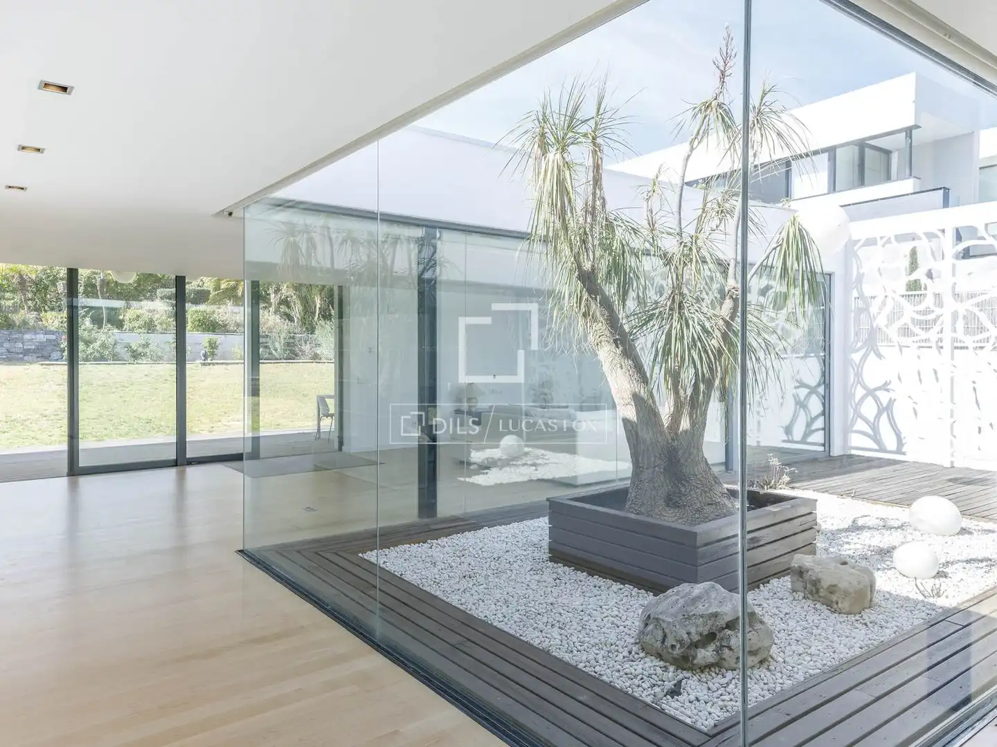 Houses for sale in Sagunto / Sagunt  with Air Conditioner, Parquet flooring and Swimming Pool