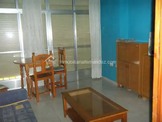 Sala d'estar de Apartament en venda en Cáceres amb Calefacció, Terrassa i Moblat