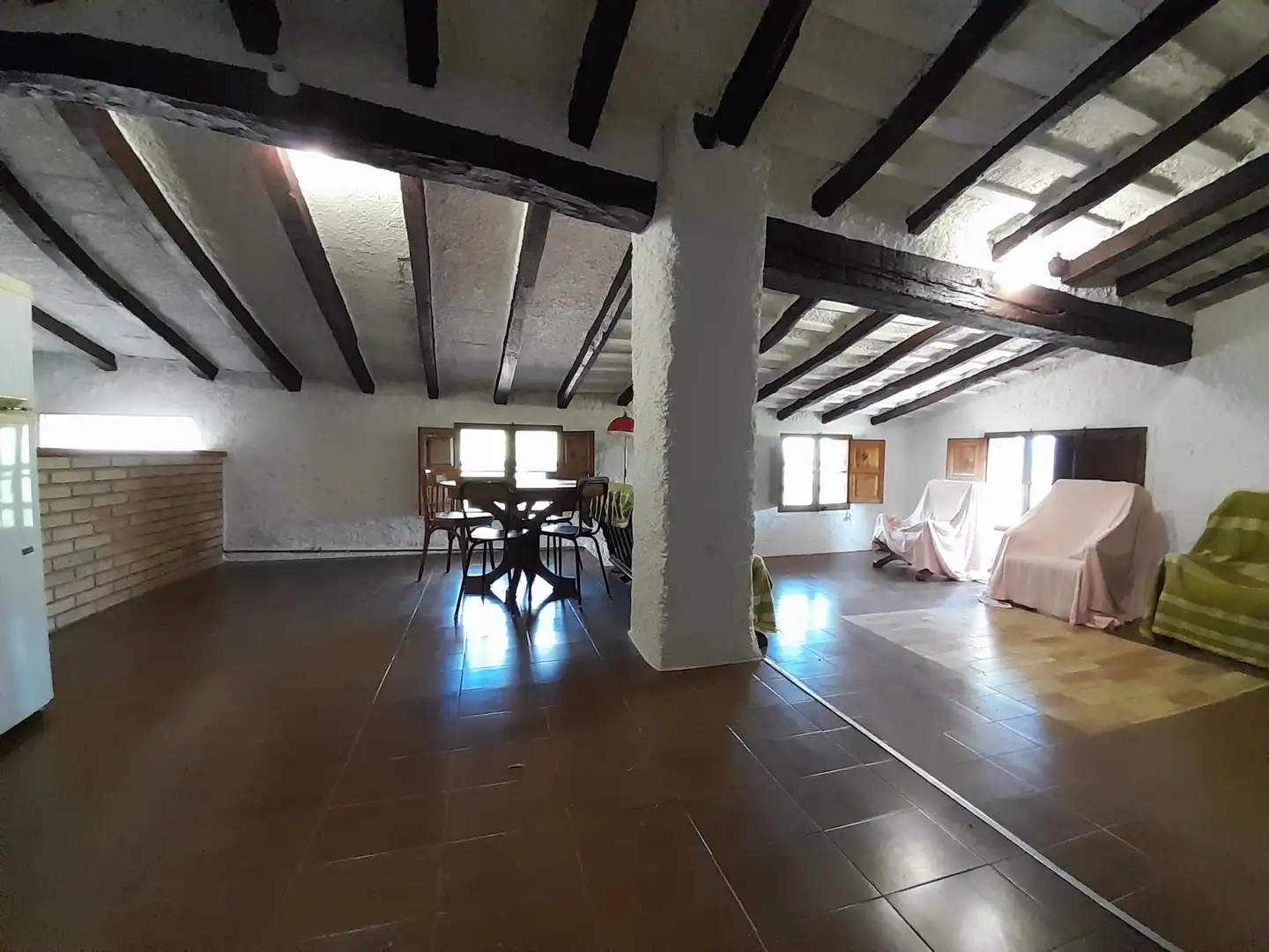 Comedor de Finca rústica en venta en La Vall de Bianya con Calefacción, Terraza y Trastero