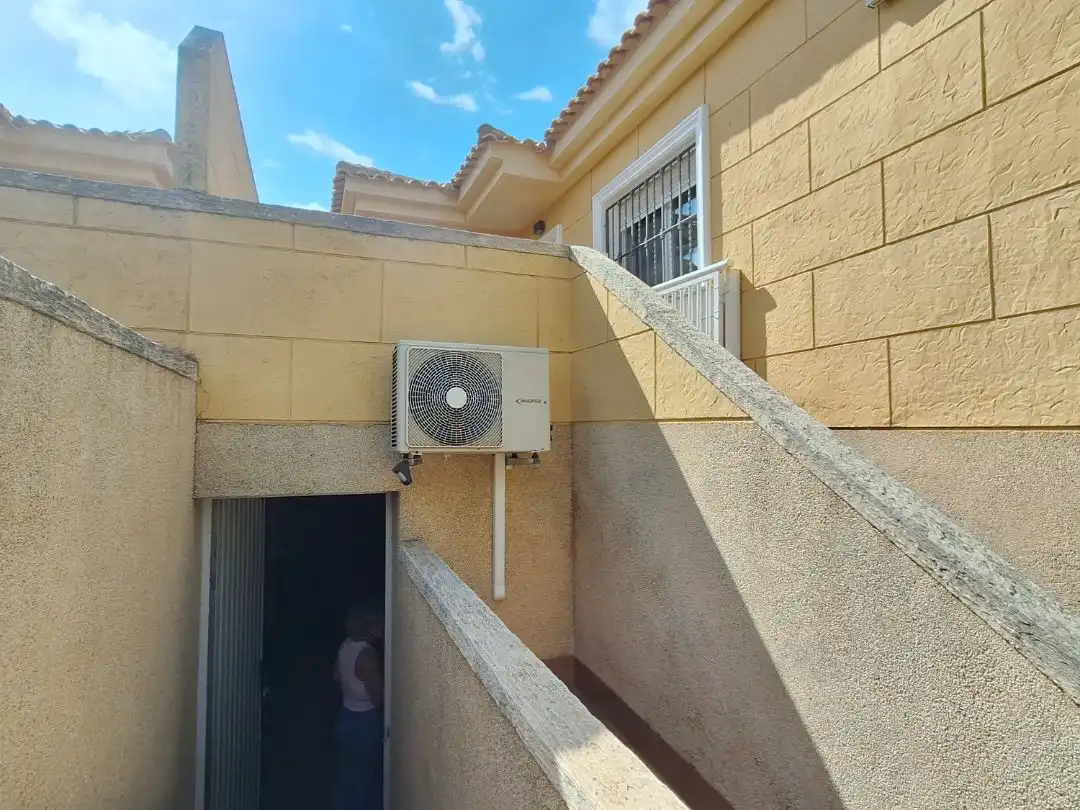 Vista exterior de Casa o chalet en venta en Cartagena