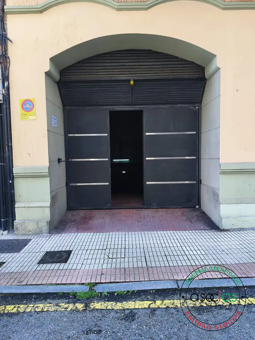 Garage zum Verkauf in Gijón 