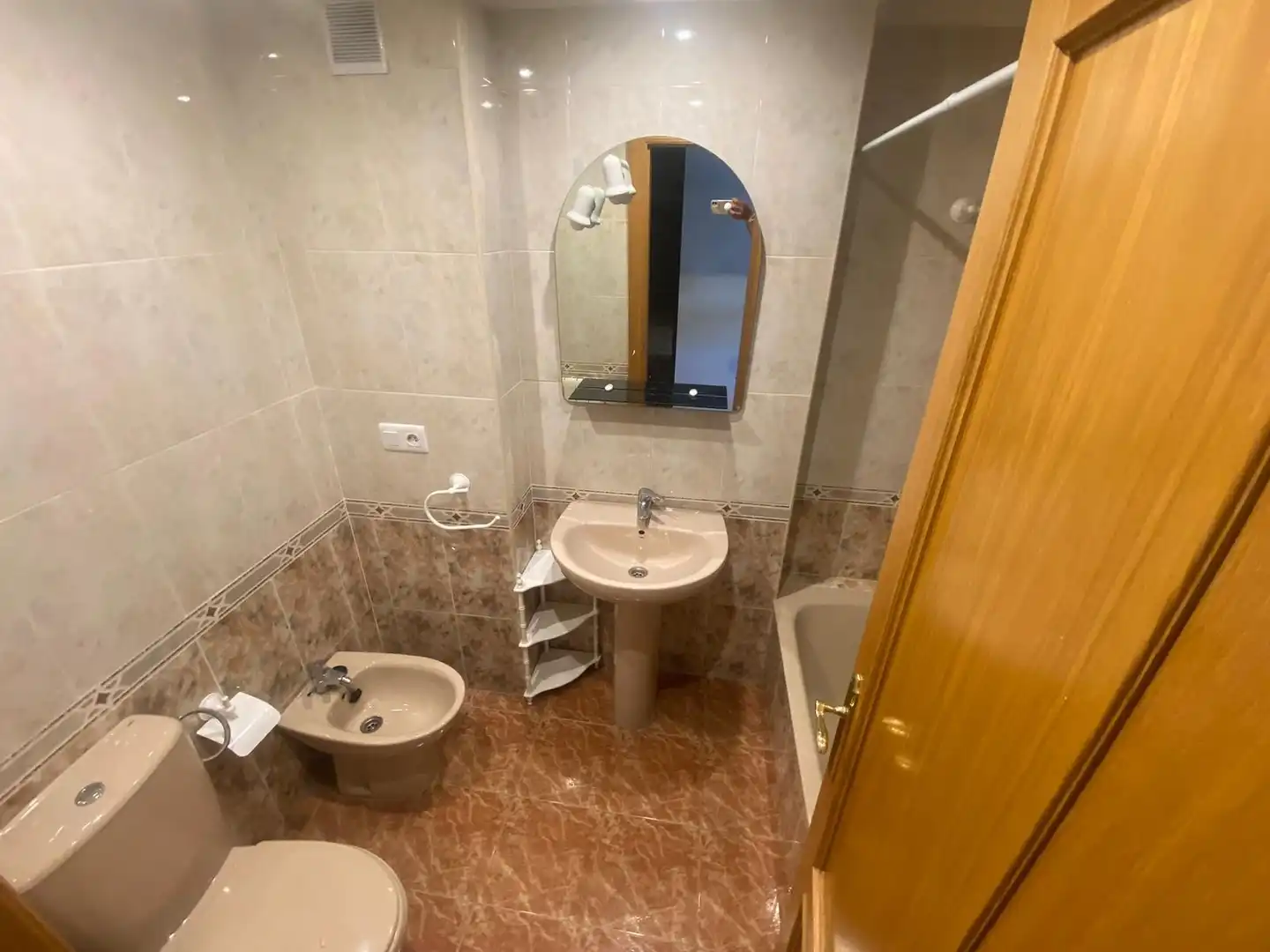 Flat for rent in Calle las Infantas, Universidad - Las Huelgas
