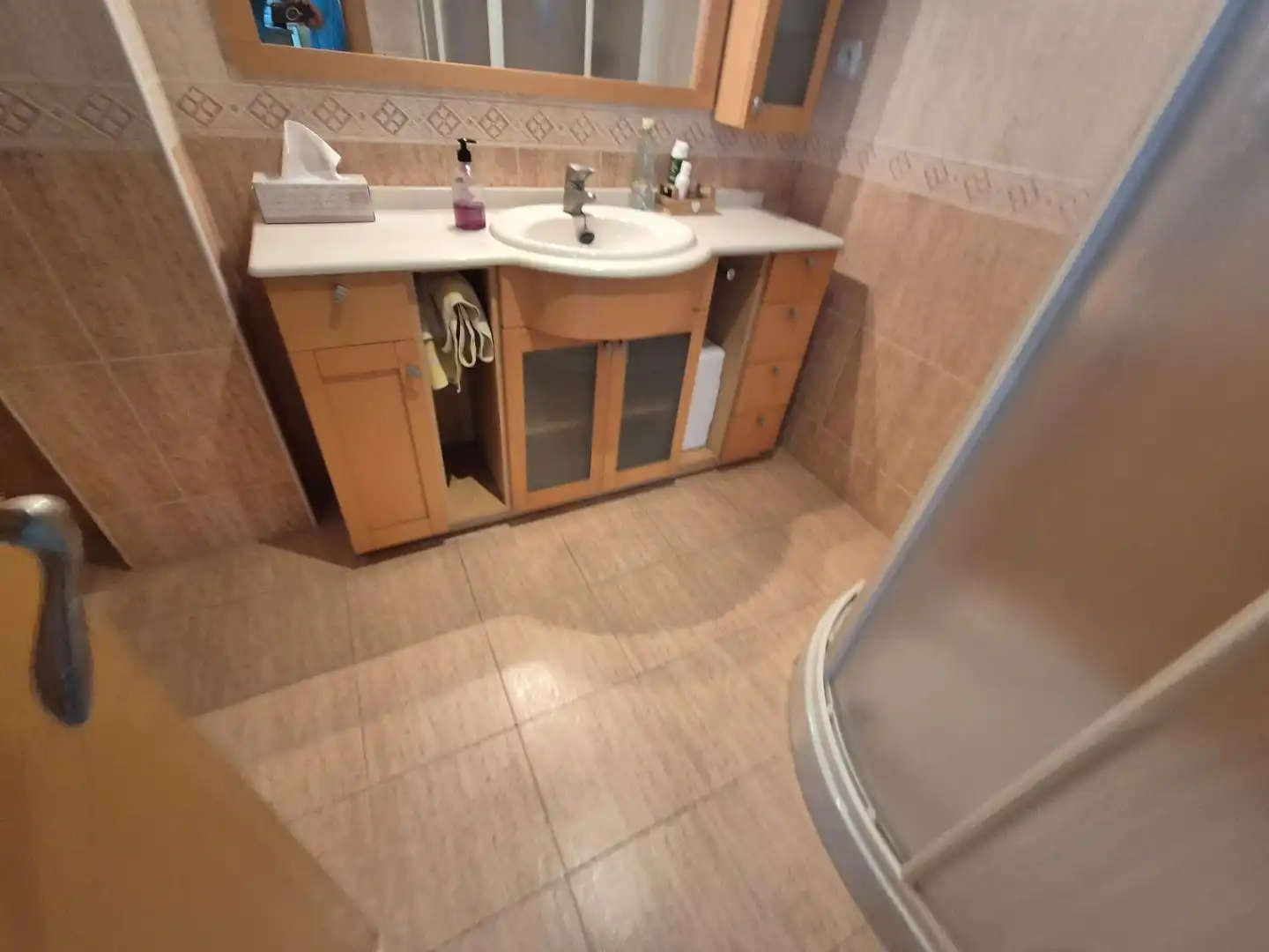 Badezimmer von Fabrikhallen zur Miete in Elda