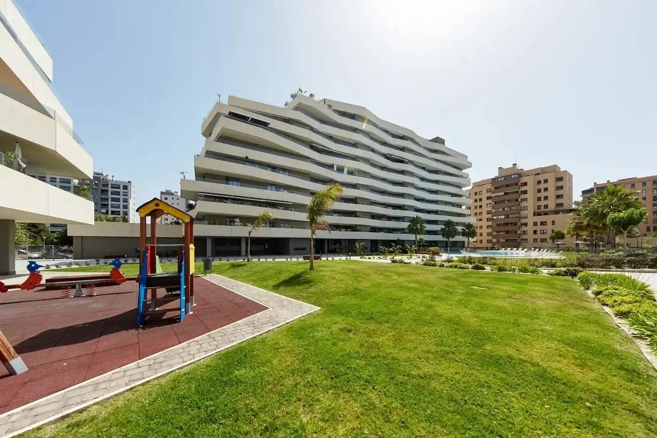 Vista exterior de Pis de lloguer en Alicante / Alacant amb Aire condicionat, Terrassa i Moblat