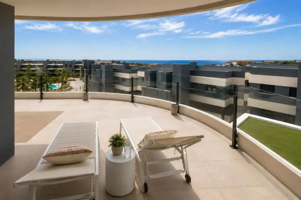 Terrassa de Apartament de lloguer en Estepona amb Aire condicionat, Terrassa i Traster