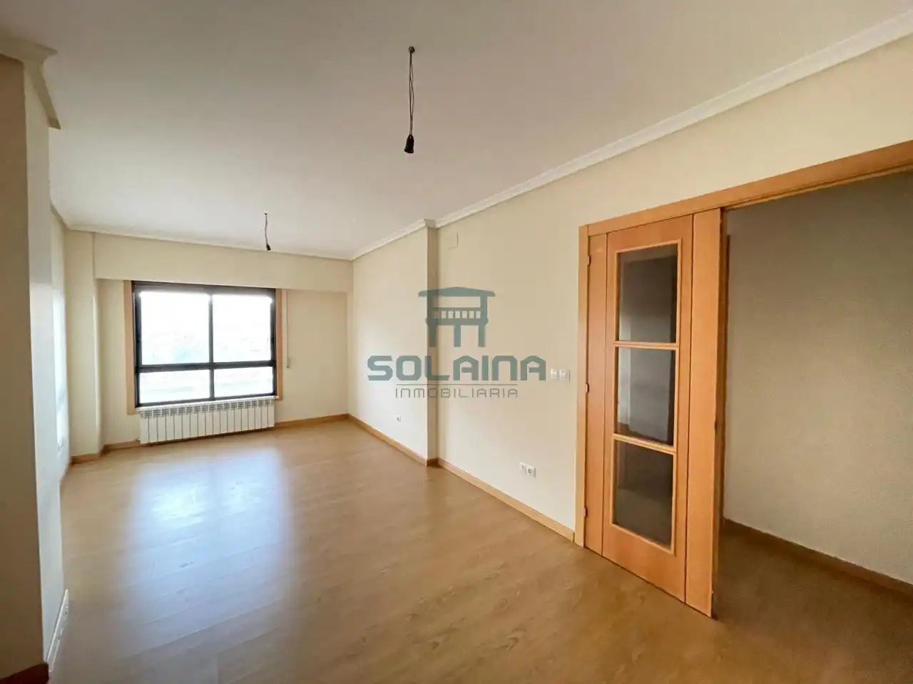 Flat with lift for sale in San Cibrao das Viñas, imagen 2