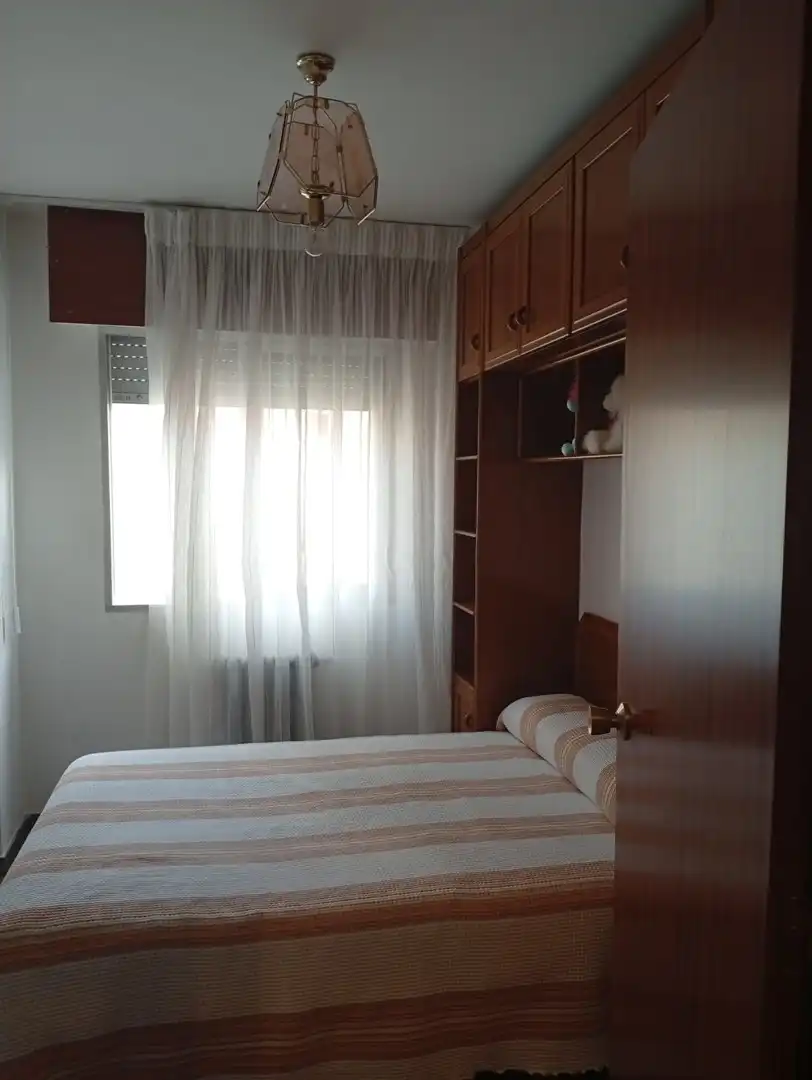 Schlafzimmer von Wohnungen zum Verkauf in Zaragoza mit Terrasse und Möbliert