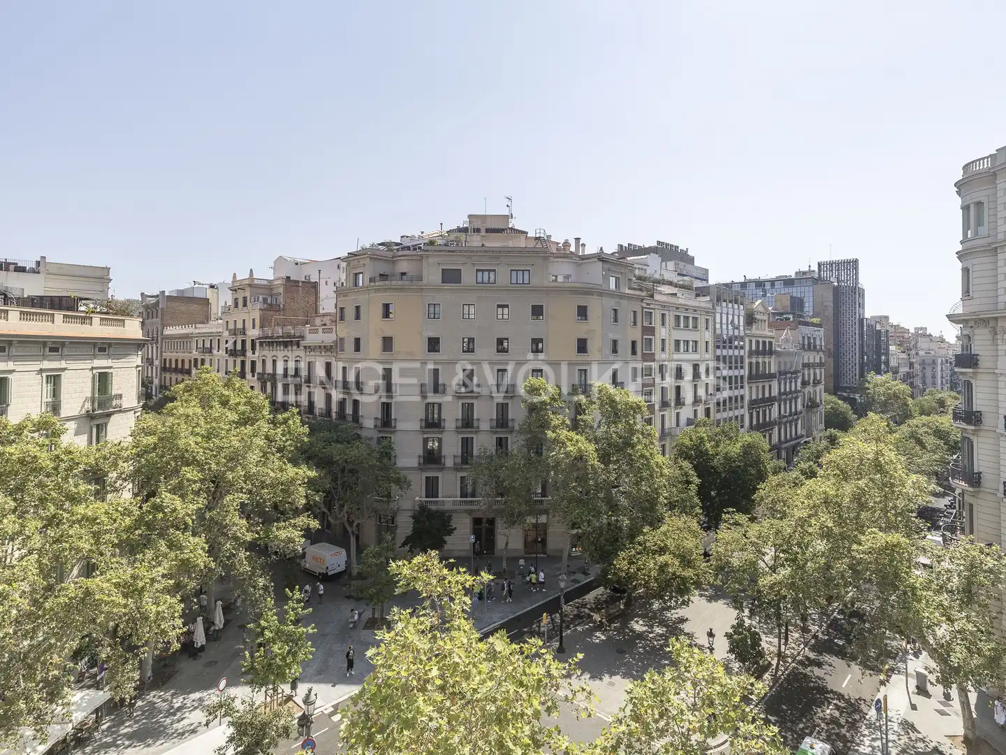 Außenansicht von Dachboden zur Miete in Barcelona mit Klimaanlage, Heizung und Parkett