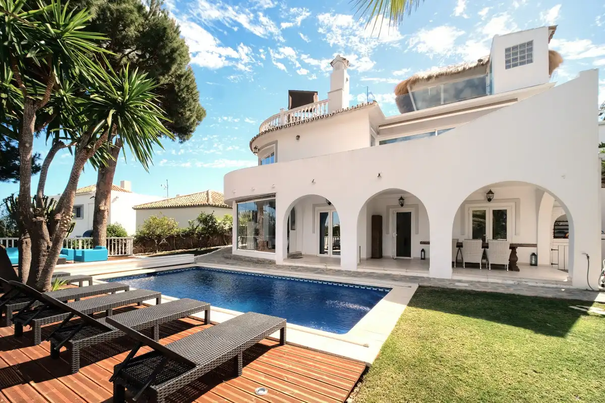 Garden of Houses for sale in Mijas  with Air Conditioner, Heating and Private garden
