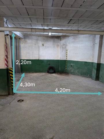 Garaje en Venta en Calle Calle de Marqués de Valterra en Berbés - Peritos