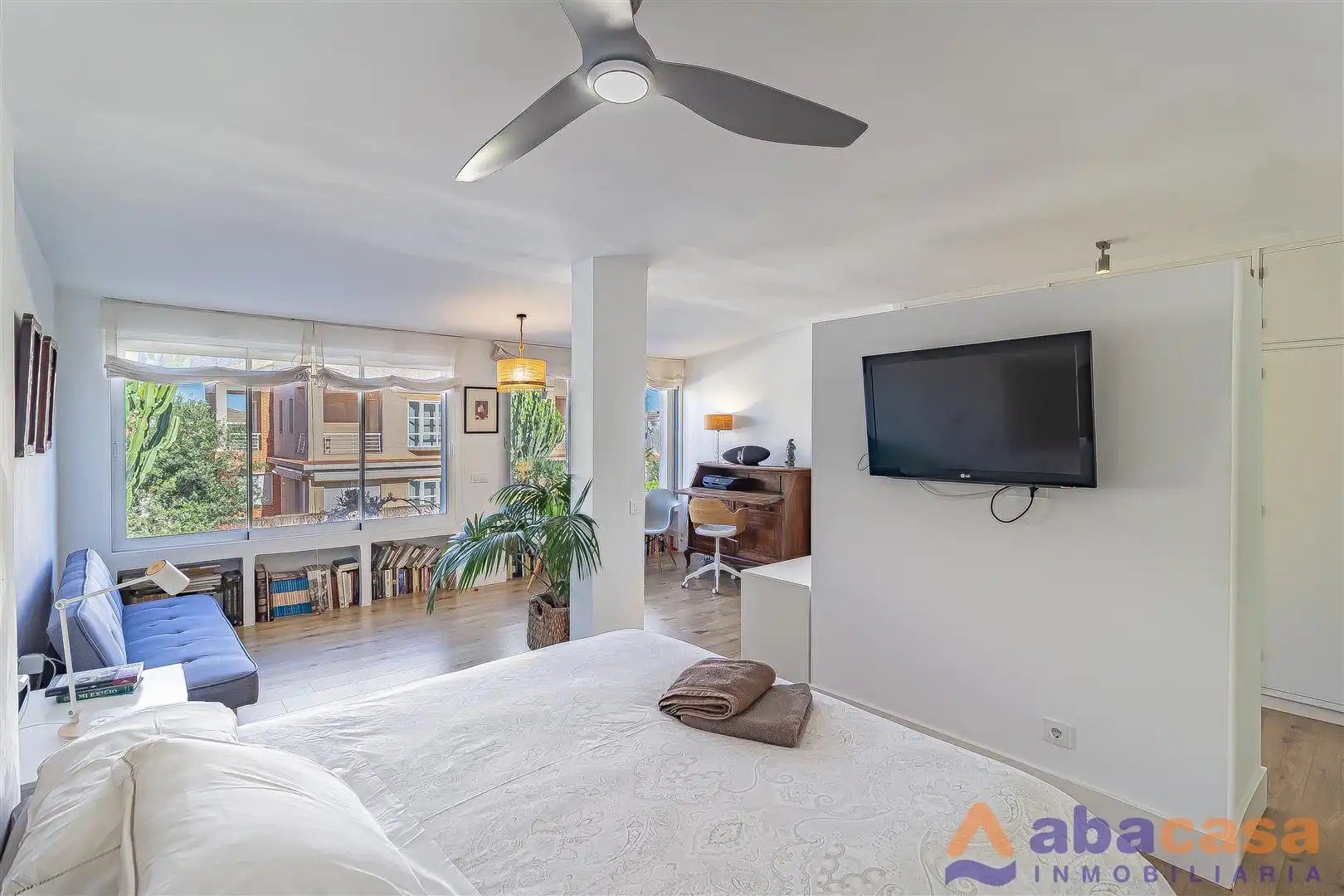 Habitación de Casa adosada en venta en Cartagena con Aire acondicionado, Jardín privado y Parquet
