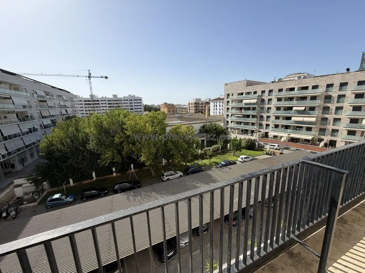 Vista exterior de Pis en venda en Avenida - Divina Pastora - Plaza de Toros