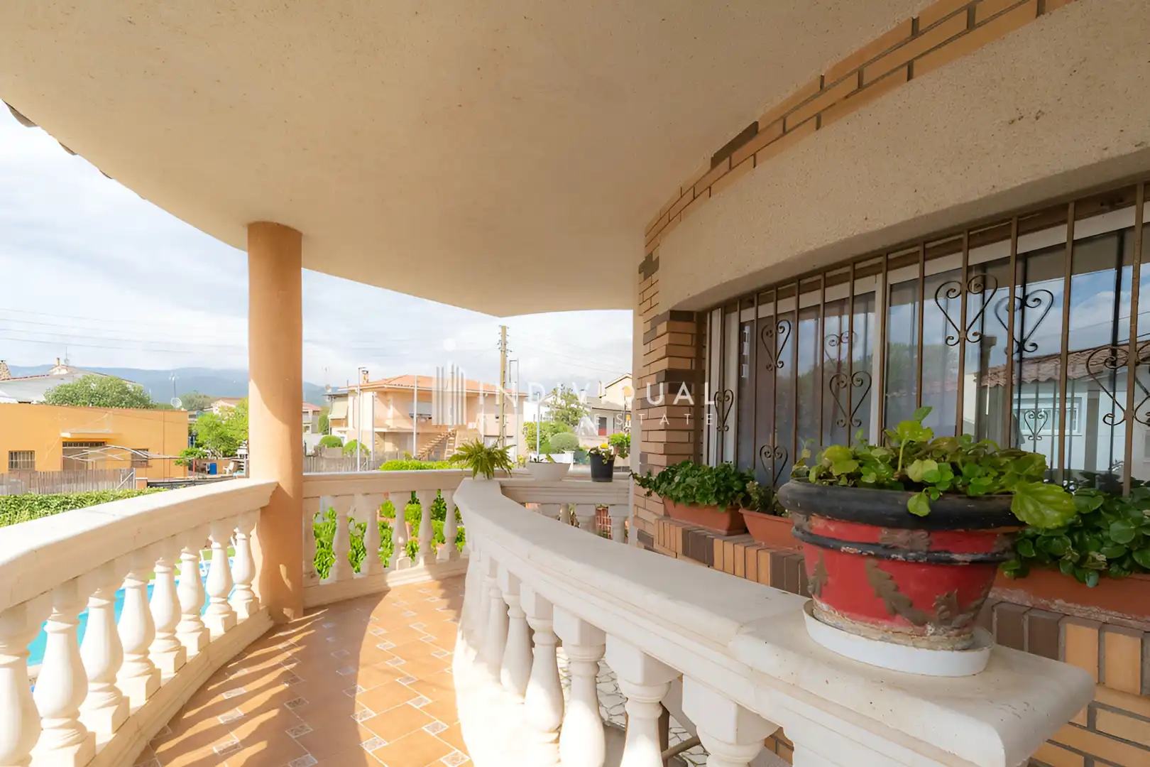 Terrassa de Casa o xalet en venda en Santa Eulàlia de Ronçana amb Aire condicionat, Jardí privat i Parquet