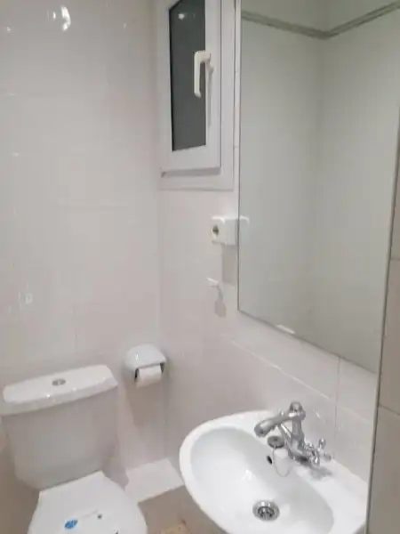 Bathroom of Flat for rent in Sabadell  with Heating, Oven and Balcony