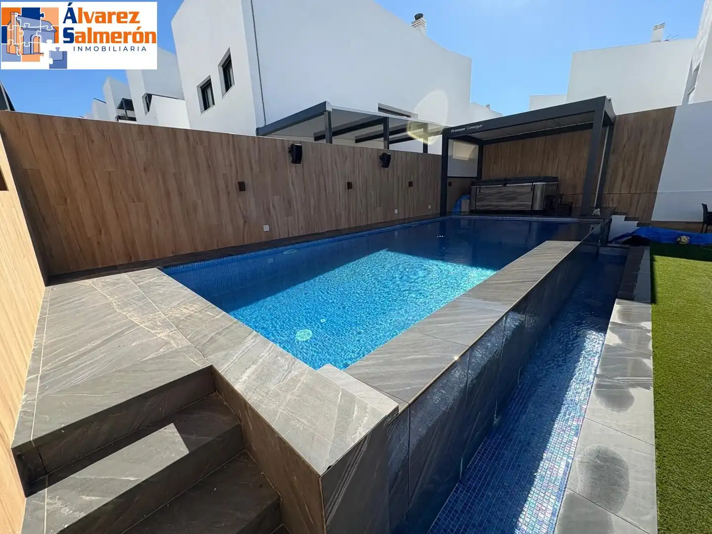 Swimming pool of Detached homes for sale in Albolote  with Private garden, Swimming Pool and Alarm