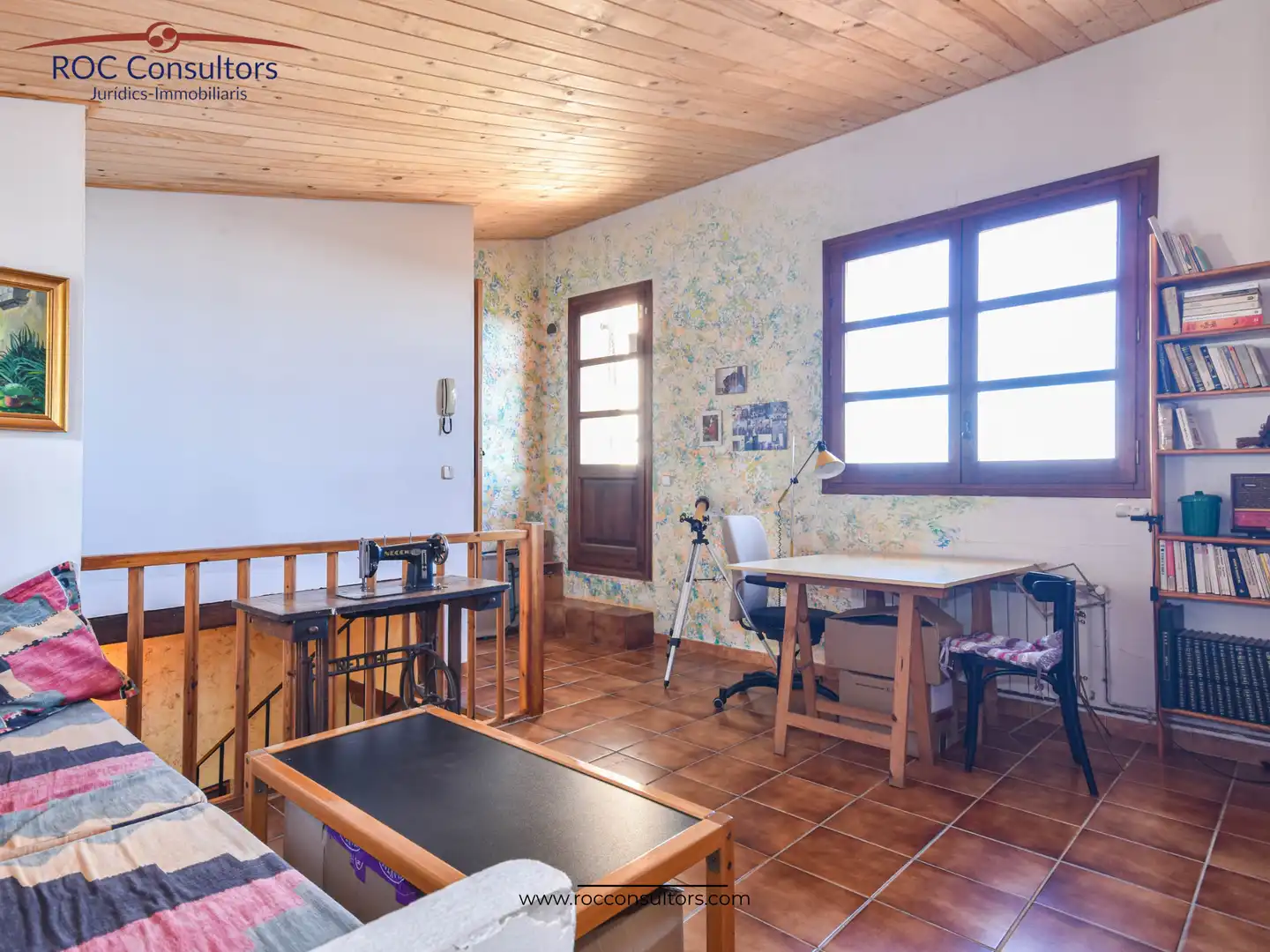 Wohnzimmer von Einfamilien-Reihenhaus zum Verkauf in Berga mit Heizung