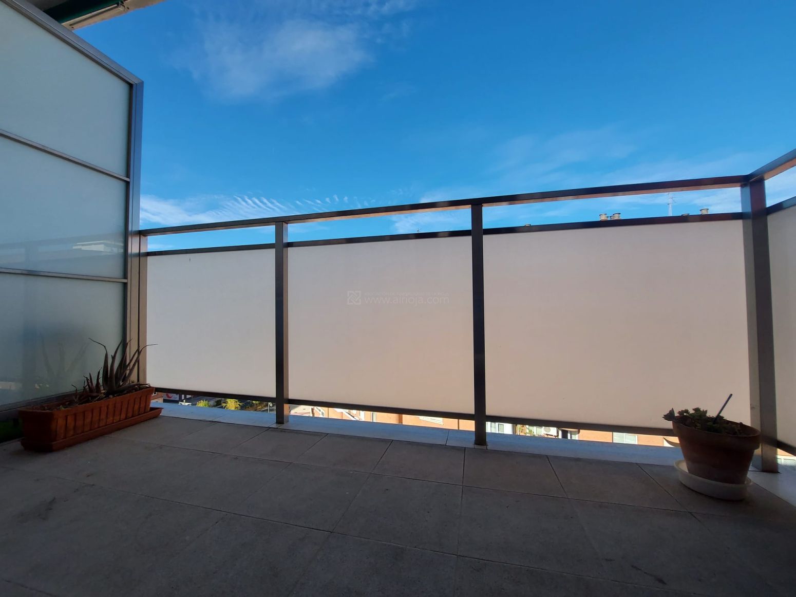 Terrassa de Pis en venda en  Logroño amb Calefacció, Parquet i Terrassa