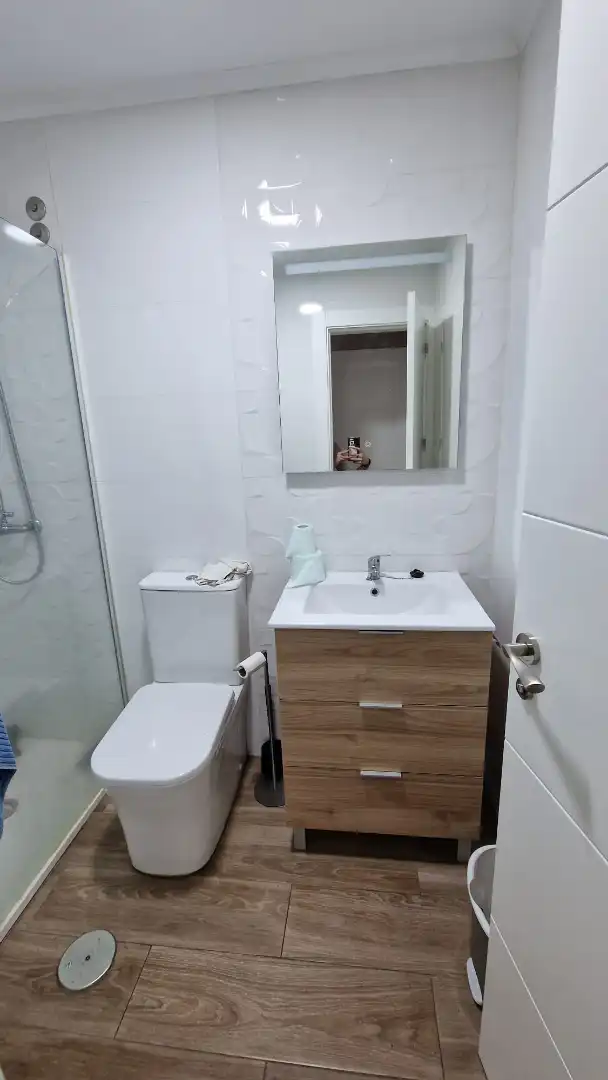 Baño de Piso en venta en Ciudad Real con Aire acondicionado, Calefacción y Amueblado