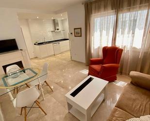 Sala d'estar de Pis de lloguer en  Córdoba Capital amb Aire condicionat i Moblat