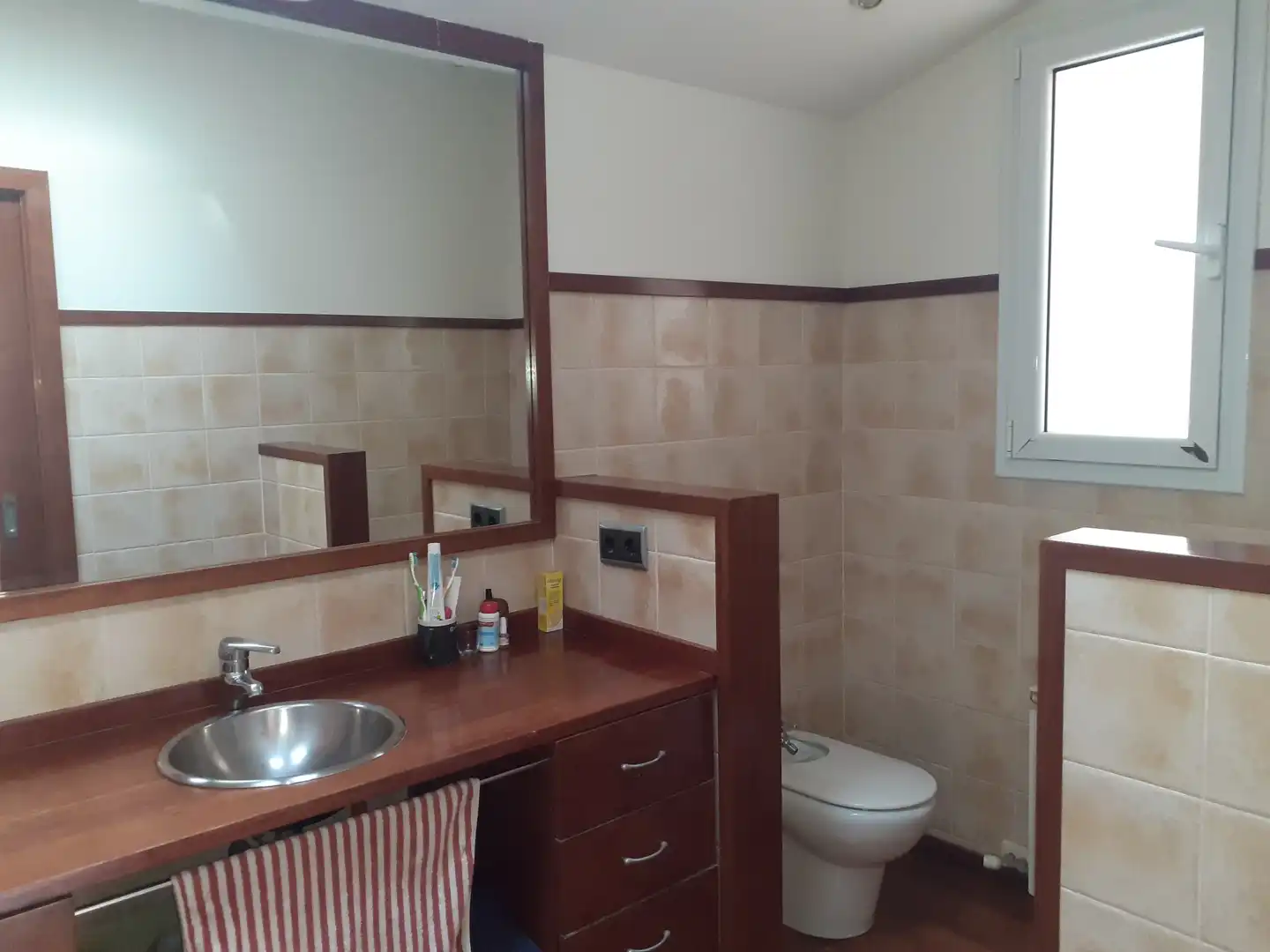 Badezimmer von Haus oder Chalet zum Verkauf in Gelida mit Heizung, Privatgarten und Parkett
