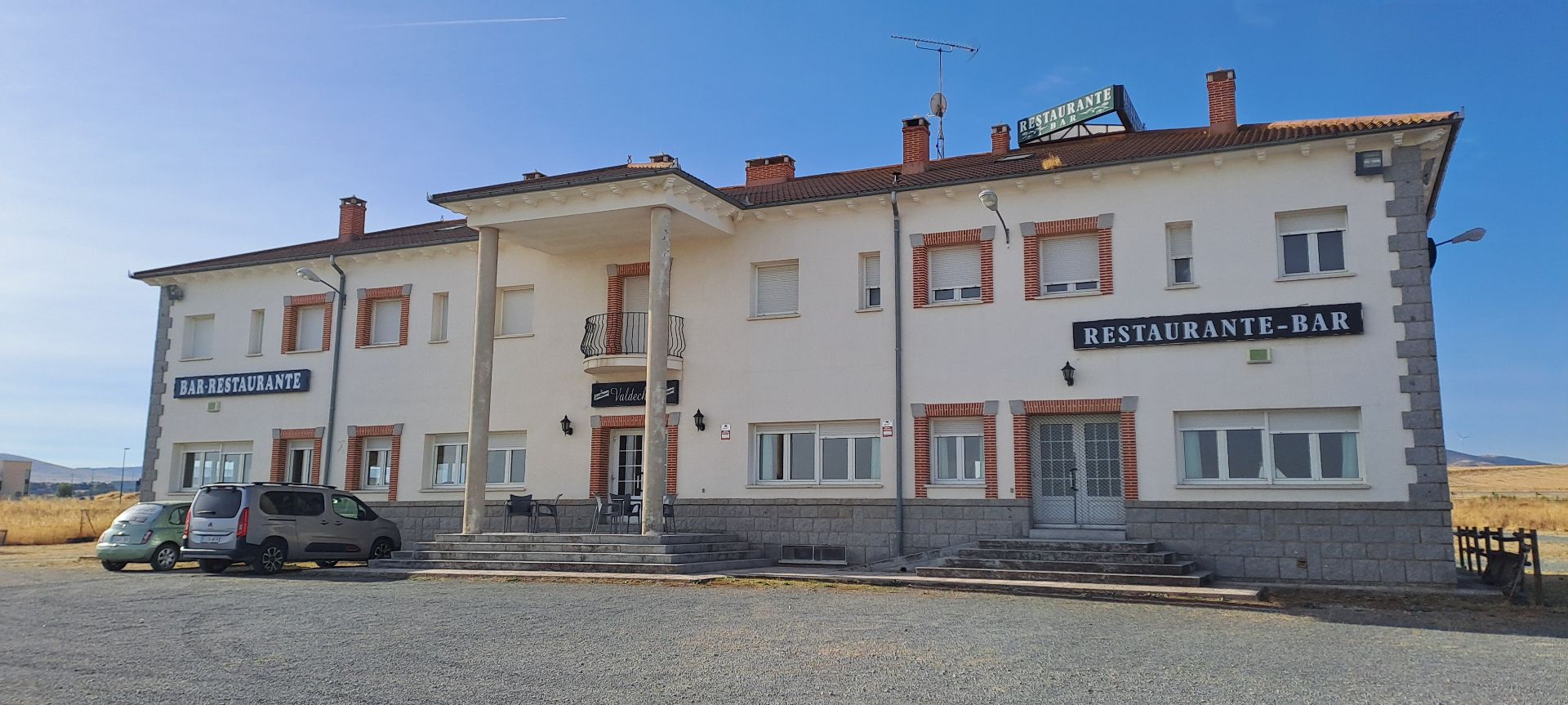 Außenansicht von Gebaude zur Miete in Villacastín