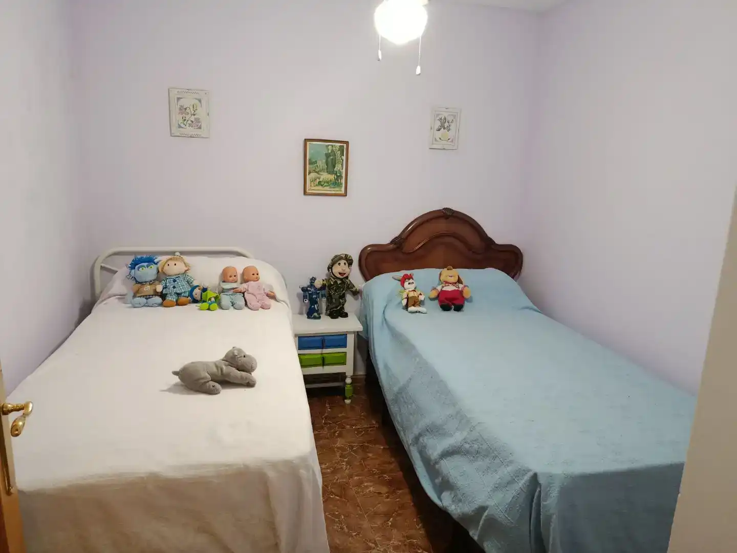 Dormitori de Casa adosada en venda en Alcuéscar amb Balcó