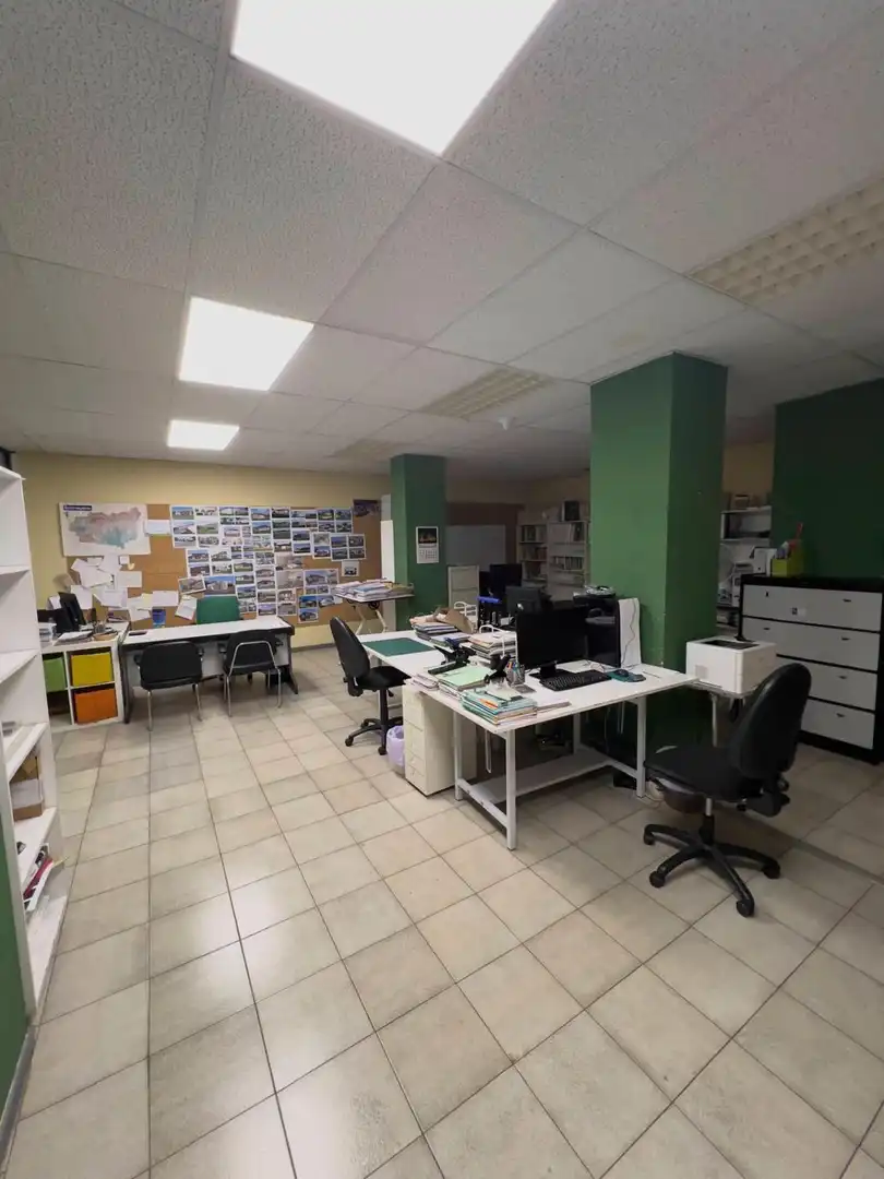Local comercial en venda a Covadonga, imagen 10