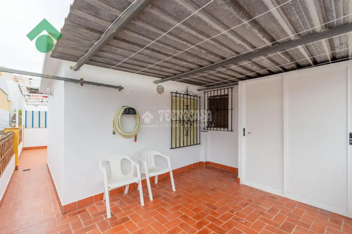 Casa adosada en venda a Almuñecar Centro