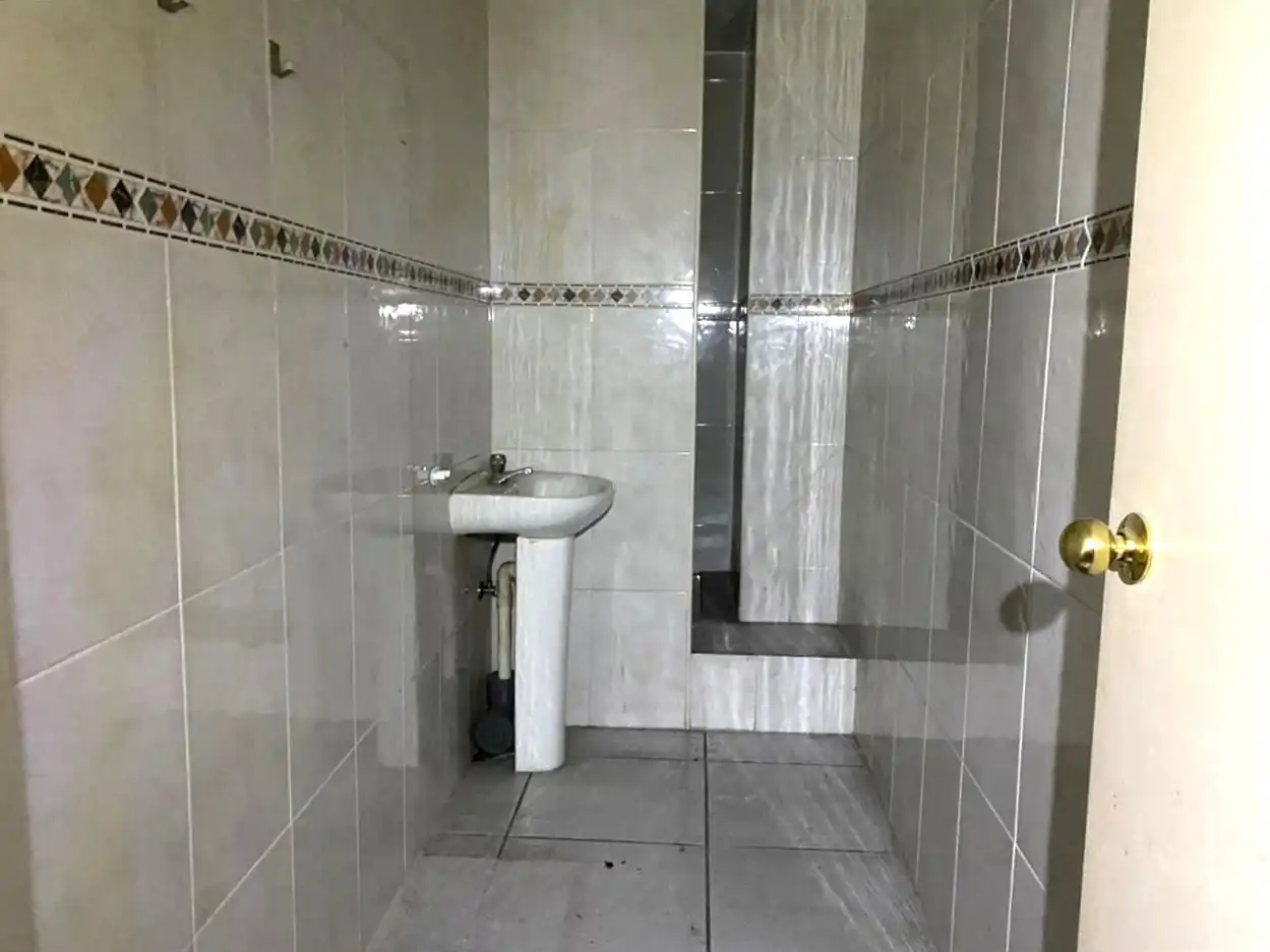 Business premises for sale in Carrer de l'Alcalde Armengou, imagen 19