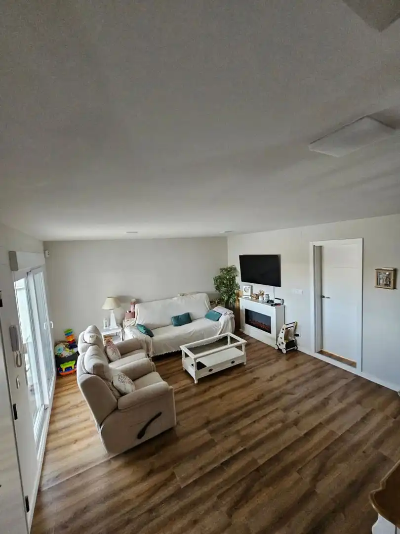 Sala d'estar de Casa o xalet en venda en Almazora / Almassora amb Aire condicionat, Terrassa i Traster