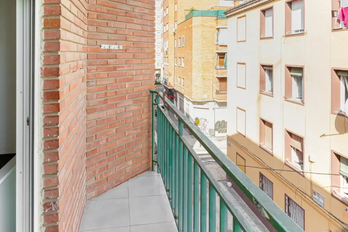 Terrasse von Wohnungen zur untervermieten in  Zaragoza Capital mit Möbliert, Waschmaschine und Mikrowelle