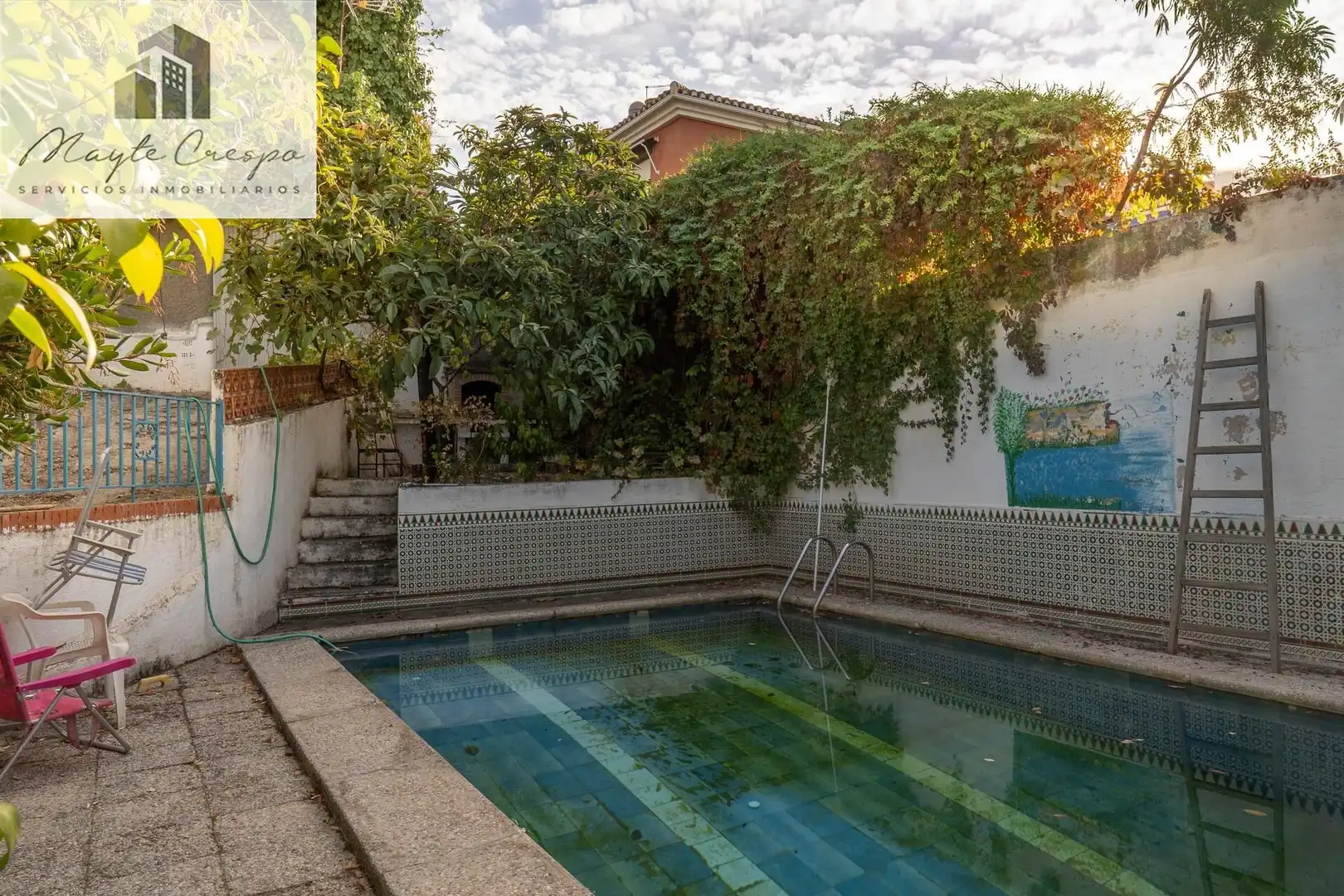 Piscina de Casa o xalet en venda en La Zubia amb Calefacció, Jardí privat i Terrassa