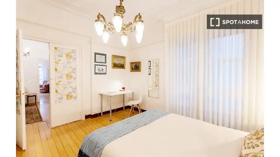 Room in Zona Indautxu