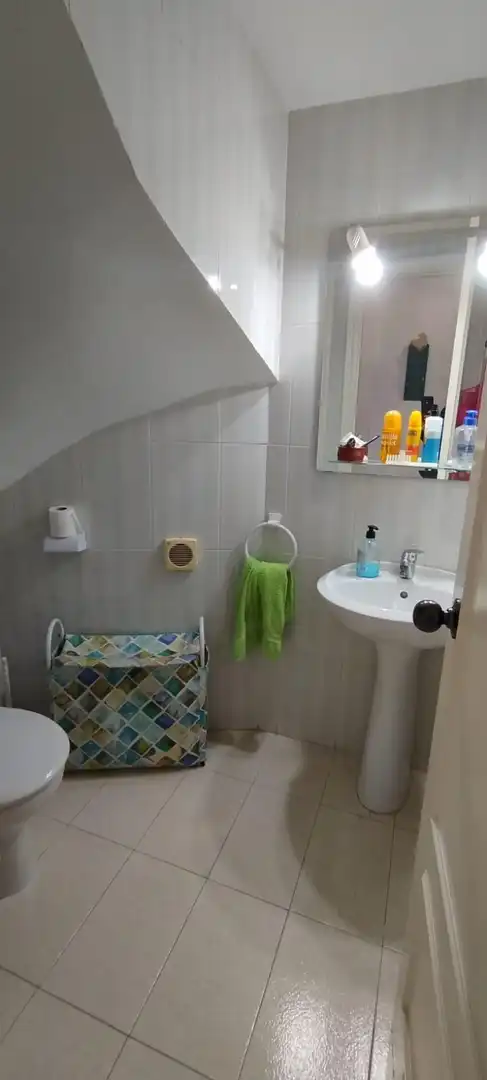 Baño de Casa adosada en venta en Motril con Aire acondicionado, Terraza y Trastero